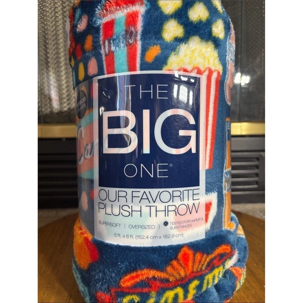 The Big One Movie Night Oversized Plush Throw Blanket 5x6' Pop Art GIFT NEW